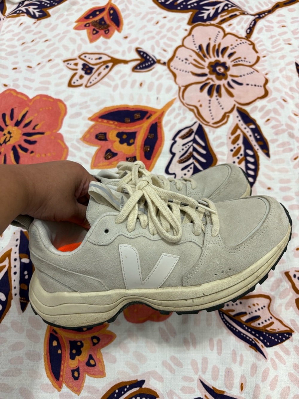Veja Venturi Suede Sneakers FLAWED